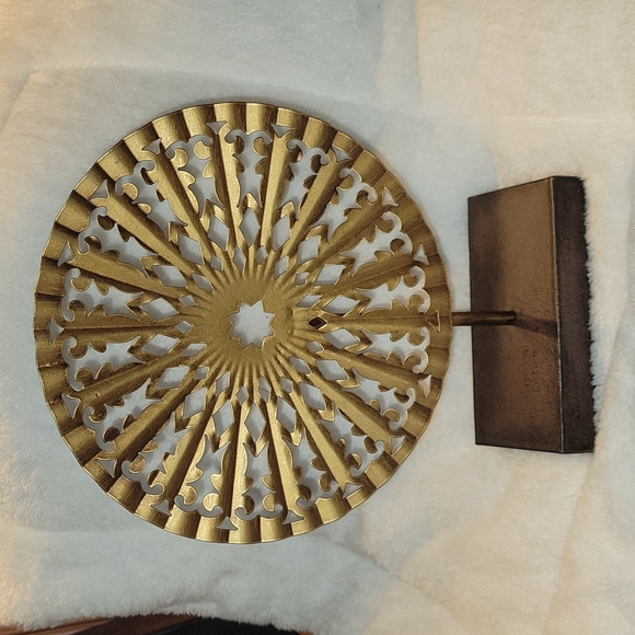 Pier 1 Other - Pier 1 Gold/Bronze Metal Sunburst Freestanding Art Sculpture